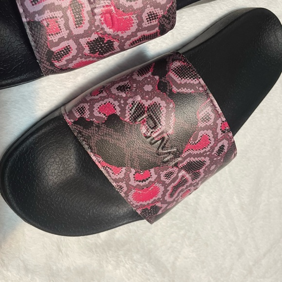 Under Armour Unisex Core Remix Print Sandals - Picture 3 of 7